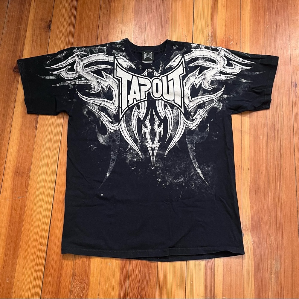 Tap-out full chest and shoulder print y2k tribal tee